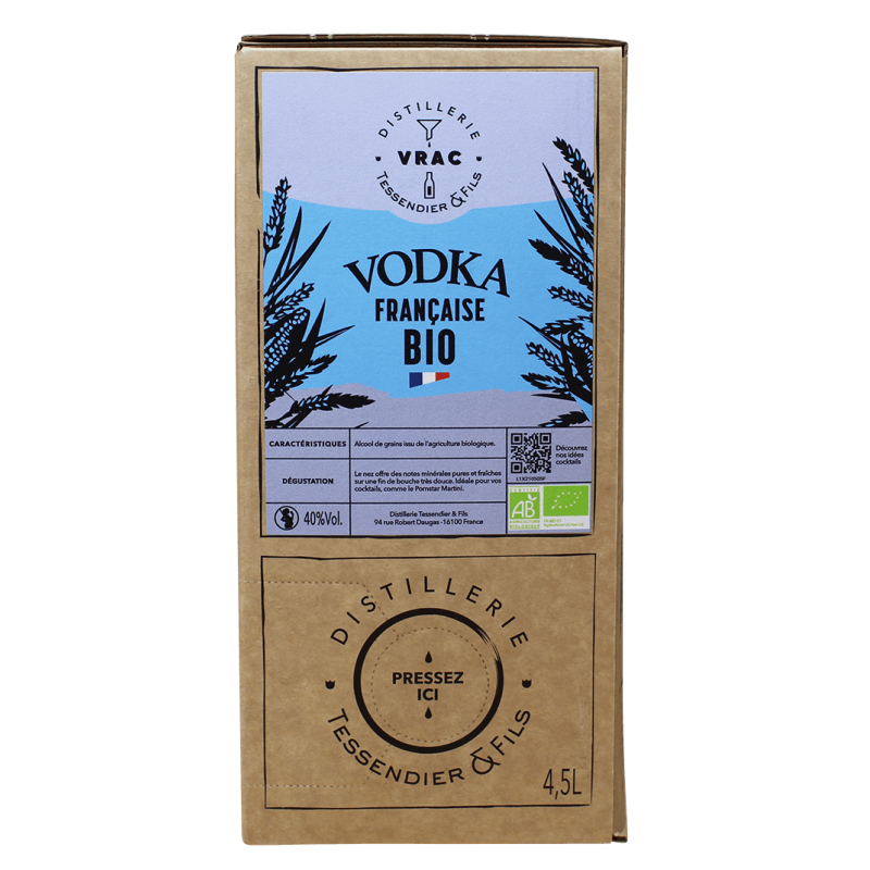 Photographie d'une bouteille de vodka francaise bio tessendier bib 4.5 l 37.5°
