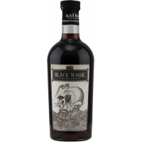 Photographie d'une bouteille de Rhum Black Magic Black Spiced