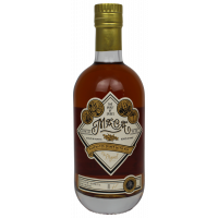 Photographie d'une bouteille de Rhum Maca Spiced