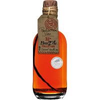 Photographie d'une bouteille de Punch au Rhum Vieux Caramel Vanille