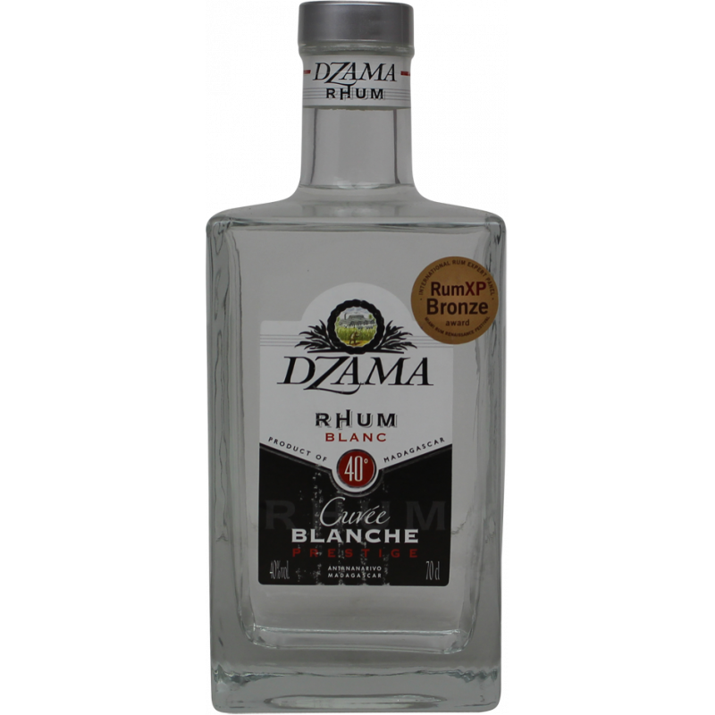 Photographie d'une bouteille de Rhum Dzama Cuvée Blanche Prestige