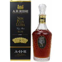 Photographie d'une bouteille de Rhum A.H Riise Non Plus Ultra Very Rare