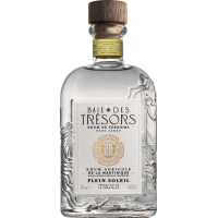 Photographie d'une bouteille de Rhum Blanc Baie des Trésors Plein Soleil 70 cl
