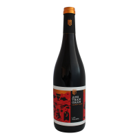 Photographie d'une bouteille de vin rouge amstragram les sacres calmel & joseph aop rouge 2023 75 cl