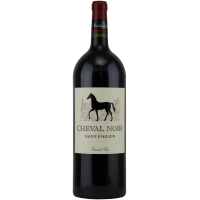 Photographie d'une bouteille de vin rouge cheval noir
