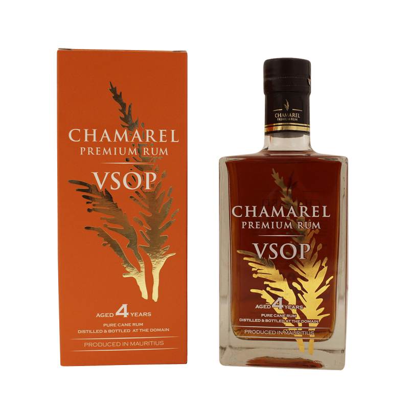 Photographie d'une bouteille de Rhum Chamarel VSOP 4 ans