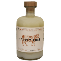 Photographie d'une bouteille de liqueur de caramel fleur de sel la capricieuse 50 cl 17°