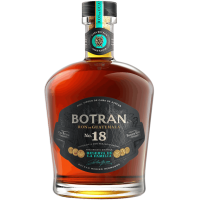 Photographie d'une bouteille de Rhum Botran 18 ans