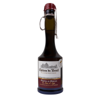 Photographie d'une bouteille de Calvados Château du Breuil 8 ans